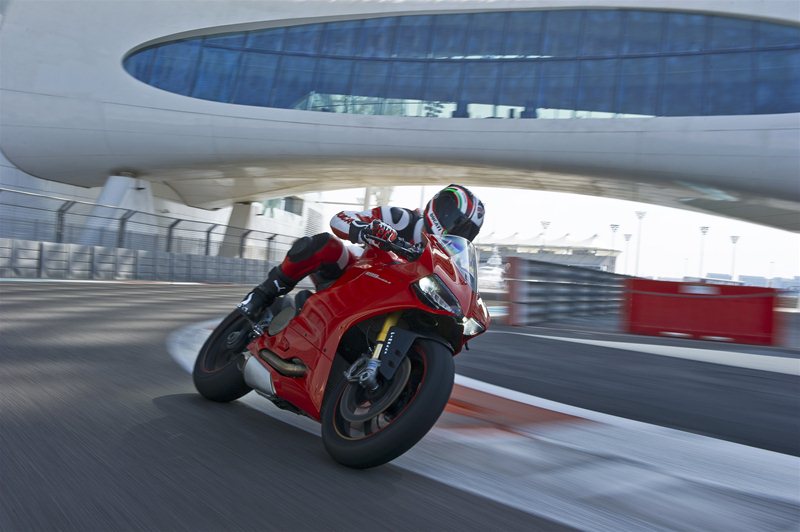 Дукати 1199 Panigale Superbike