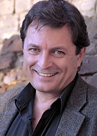 Валерий Новиков