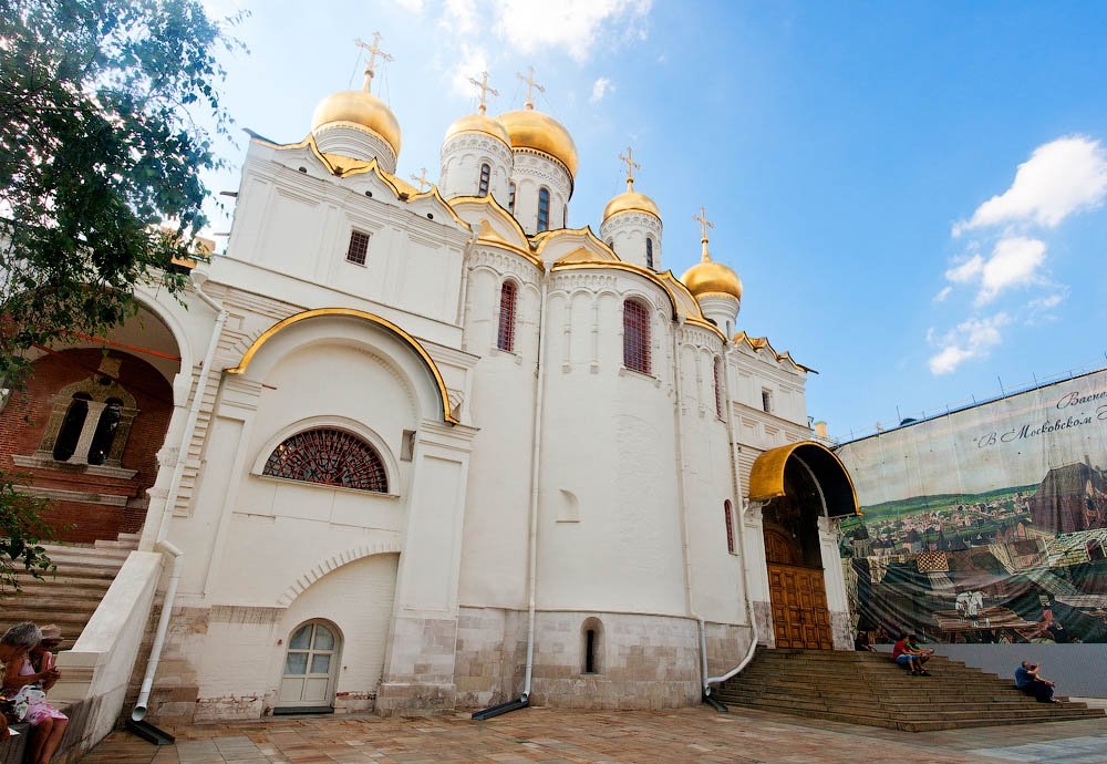 Псковские мастера возвели Благовещенский собор